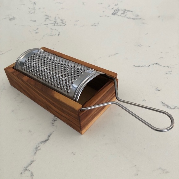 Olive Wood Box Grater~For Hard Cheeses~Dual Function - Picture 2 of 12